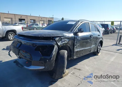2024 Kia Niro Ev Wave z USA, uszkodzony, nr VIN KNDCT3L19R5095149
